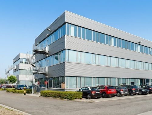                                         Bureaux à louer à Wommelgem, € 8.437,50
