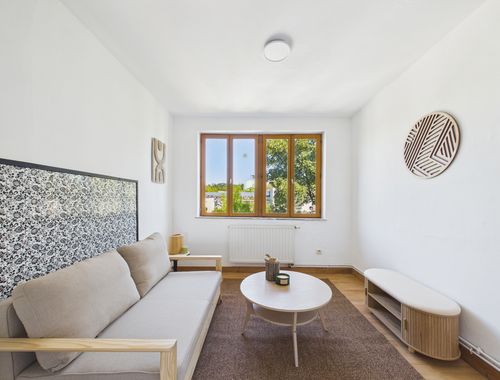                                         Studio te huur in Ukkel, € 895
