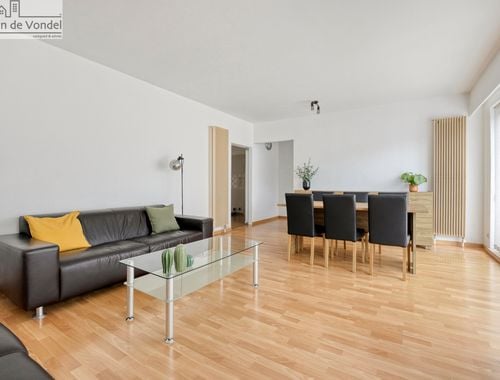                                         Appartement à vendre à Erembodegem, € 209.000
