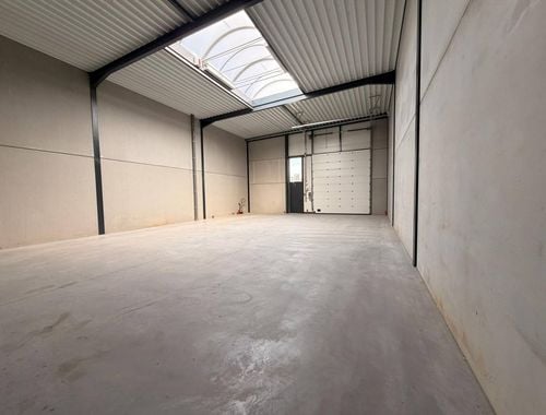                                         Opslagplaats te huur in Pittem, € 725
