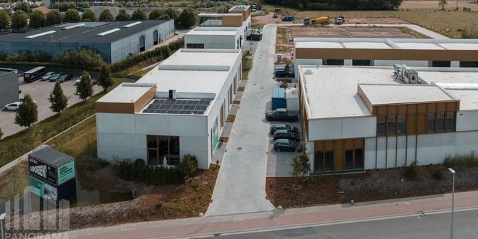Bedrijfsvastgoed te koop in Kwadestraat 113, 8800 Roeselare