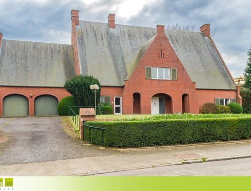                                         Usage mixte à vendre à Heers, € 570.000
