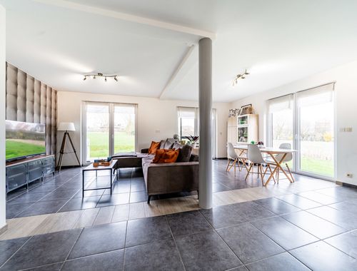                                         Appartement à vendre à Waremme, € 299.000
