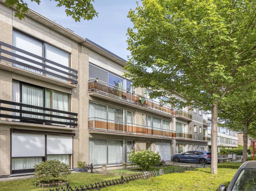 Appartement te koop in Vuurkruisenlei 5 bus 2001,
                    2930 Brasschaat
