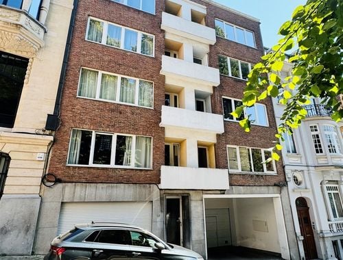                             Kot-Colocation à louer à Ixelles
