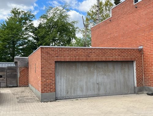                                         Garage te huur in Deerlijk, € 110
