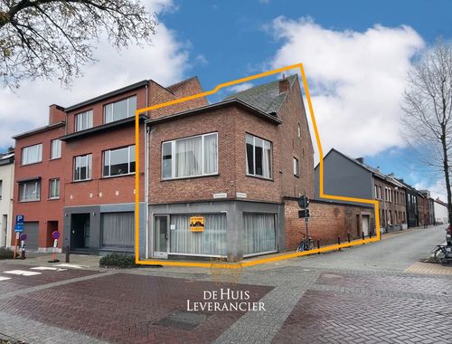                                         Maison d’angle à vendre à Kontich, € 399.900
