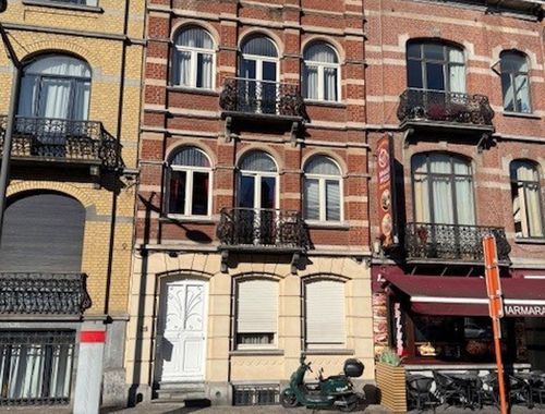                                         Appartementsgebouw te koop in Schaarbeek, € 575.000

