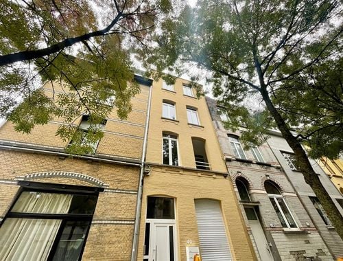                                         Appartement à louer à Borgerhout, € 885
