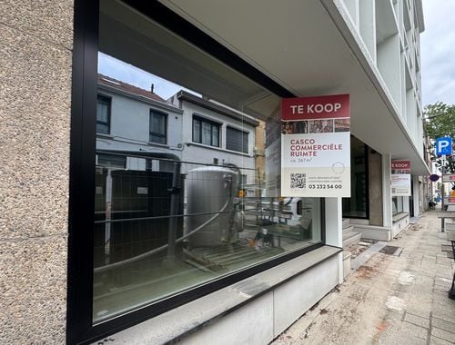                                         Espace de bureaux à vendre à Berchem, € 595.000
