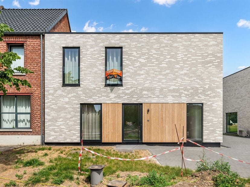Huis te koop
                    in 2490 Balen