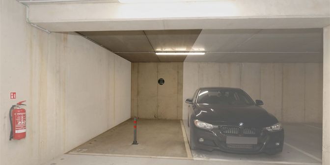Garage à vendre à Smalstraat 5 - P27, 3730 Hoeselt