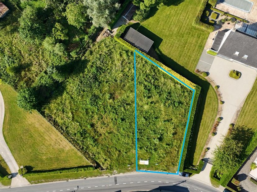 Vous &amp;ecirc;tes &amp;agrave; la recherche d'une nouvelle maison idyllique au milieu d'un environnement rural et luxuriant ?<br />
LOCATION :<br />
Les ter