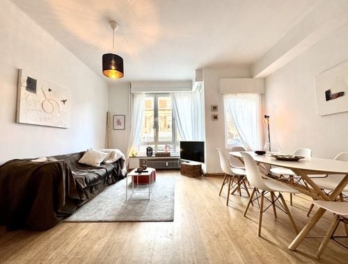                                         Appartement à vendre à Ixelles, € 275.000
