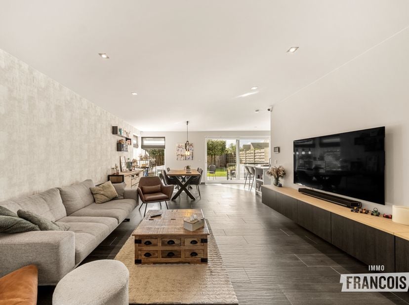 Huis te koop in Houtstraat 5B,
                    8340 Sijsele