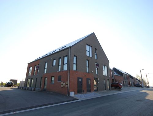                                         Appartement te huur in Philippeville, € 800
