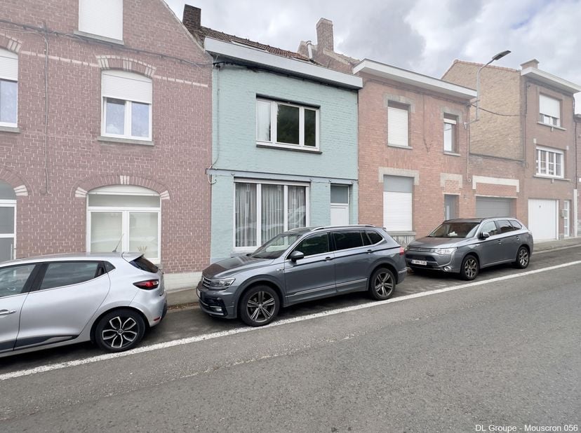 Huis te koop in ,
                    7700 Moeskroen