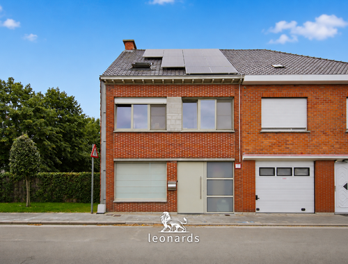                                         Maison à vendre à Hulste, € 299.000
