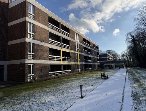                                         Appartement te koop in Assebroek, € 100.000
