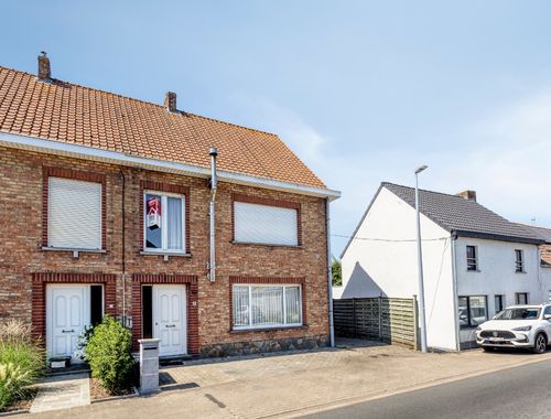                                         Eengezinswoning te koop in Eernegem, € 259.000
