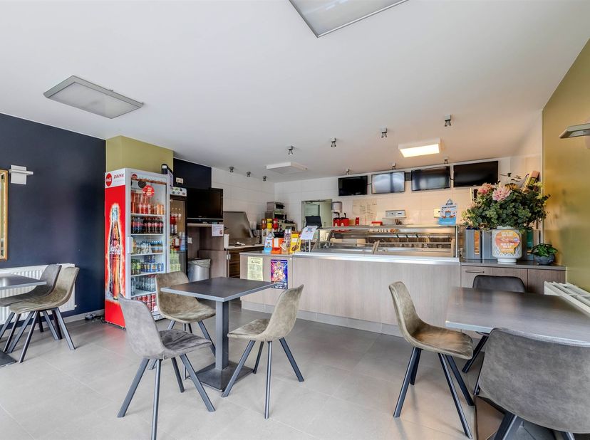 Bien professionnel à vendre
                    à 2200 Herentals