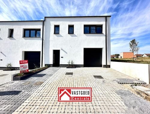                                         Woning te huur in Heers, € 1.450
