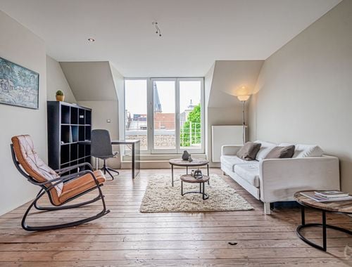                                         Appartement à louer à Bruxelles, € 1.300
