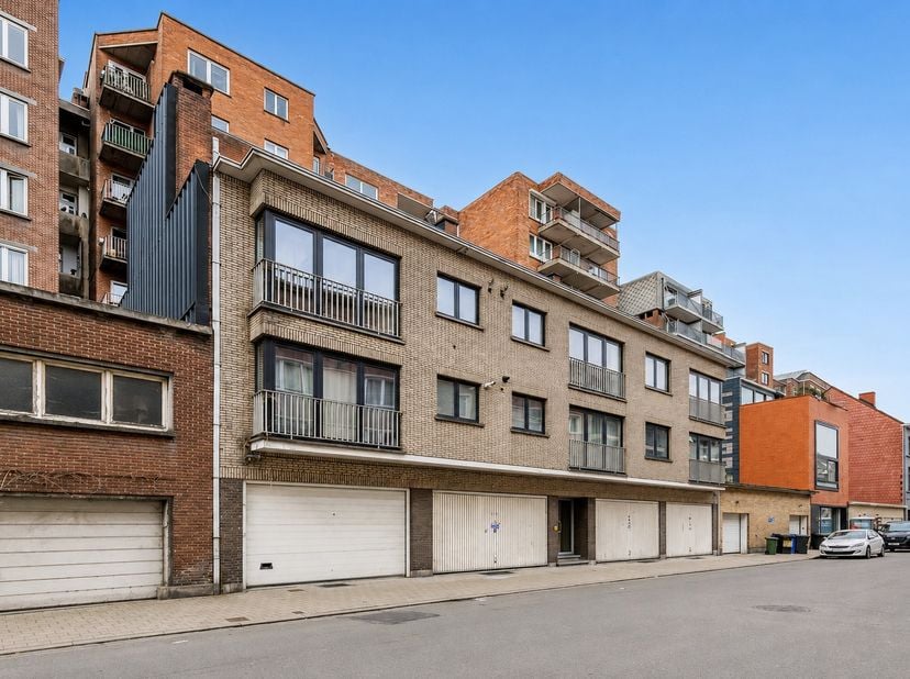 Dit energiezuinige appartement combineert comfort met een uitstekende ligging. U woont hier op wandelafstand van het Zuidpark en geniet tegelijkertijd