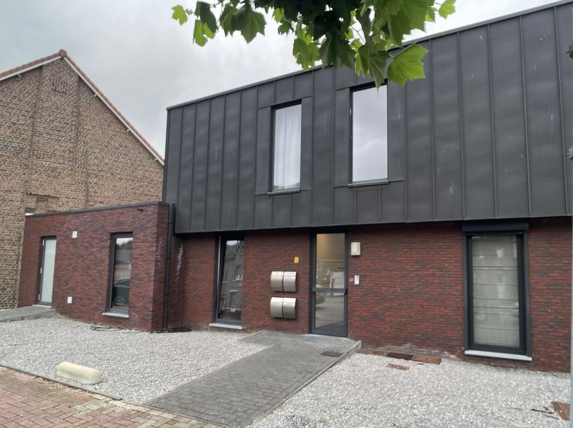 Appartement te koop in Augustijnenstraat 3A bus 001,
                    3800 Sint-Truiden