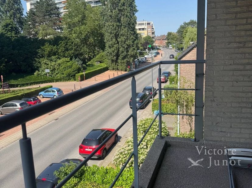 Gepresenteerd door Zinchenko Maia: maia.zinchenko@victoire.be<br />
Victoire Junot biedt u exclusief aan: in de buurt van Woluwe Shopping, openbaar ve