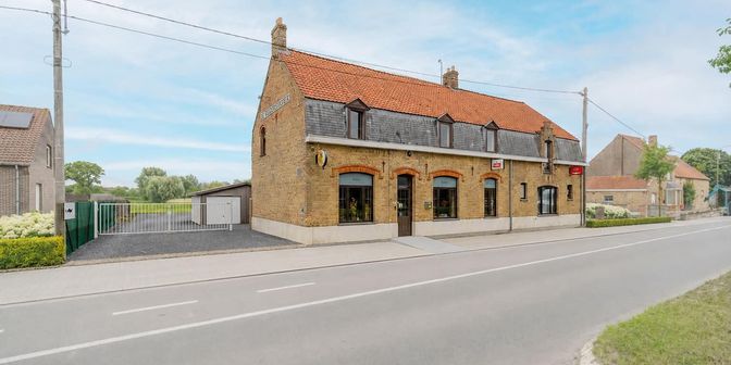 Bedrijfsvastgoed te koop in Oostendestraat 18, 8600 Beerst