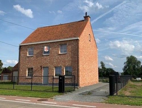                                         Maison style pastorie à louer à Sint-Gillis-Waas, € 1.555

