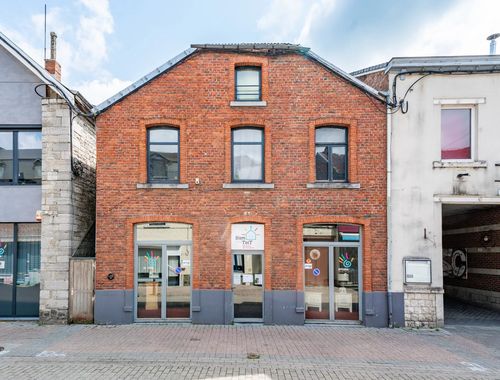                                         Commercieel Gebouw te koop in Durbuy, € 449.000
