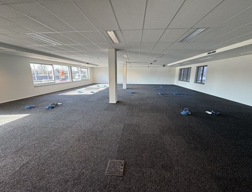                                         Bureaux à louer à Sint-Kruis, € 2.550

