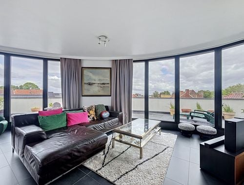                                         Penthouse à louer à Mouscron, € 1.025
