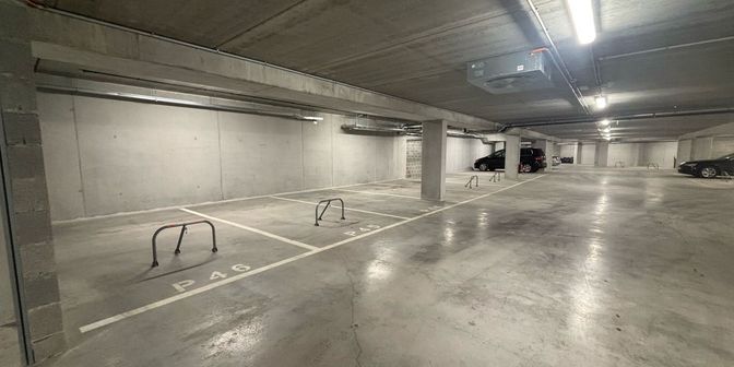 Garage te huur in Oorlogskruisenlaan 84, 1120 Neder-Over-Heembeek