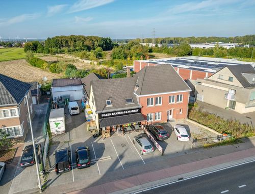                                         Handelszaak te koop in Bilzen, € 743.000
