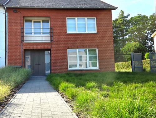                                         Maison à vendre à Diepenbeek, € 439.000
