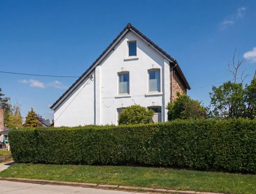                                         Maison à vendre à Fosses-la-Ville, € 245.000
