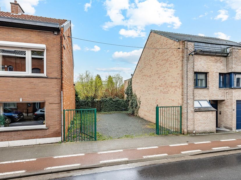Terrain à vendre
                    à 9300 Aalst