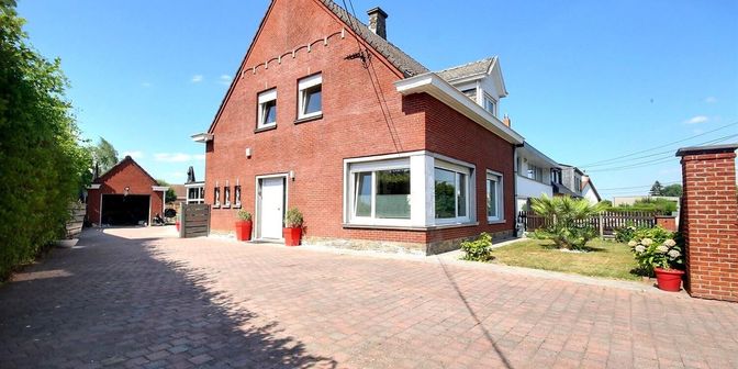 Huis te koop in 7700 Lowingen