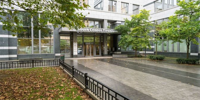 Bedrijfsvastgoed te huur in Marcel Broodthaer square 8, 1060 Sint-Gillis