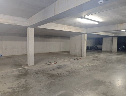                                         Place de stationnement à vendre à Bredene, € 38.500
