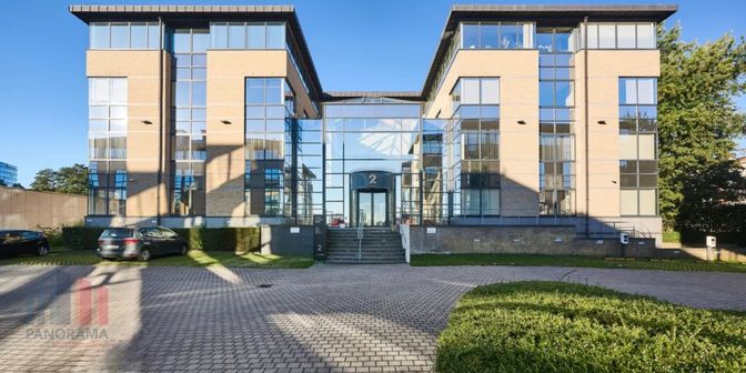 Bedrijfsvastgoed te koop in Pontbeekstraat 2-4, 1700 Dilbeek