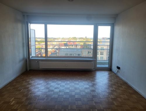                                        Appartement te huur in Laken, € 960
