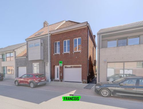                                         Maison à vendre à Moorsele, € 275.000
