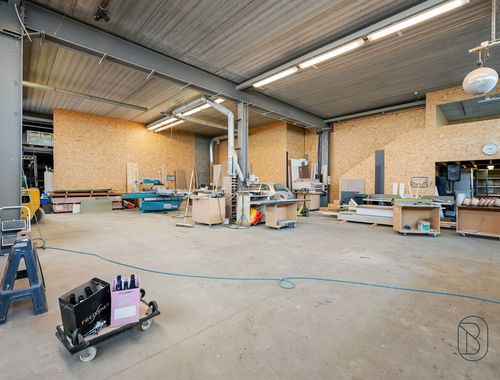                                         Entrepôt à vendre à Oudenaarde, € 495.000
