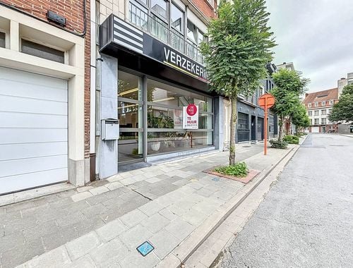                                         Kantoor te huur in Kortrijk, € 1.100
