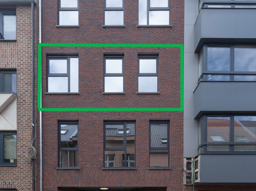 APPARTEMENT OP VERDIEPING 2 MET 2 SLAAPKAMERS, LIFT EN TERRAS TE MAASEIK.<br />
WERKWIJZE HUURDOSSIER<br />
Interesse? Surf dan zeker naar onze advert