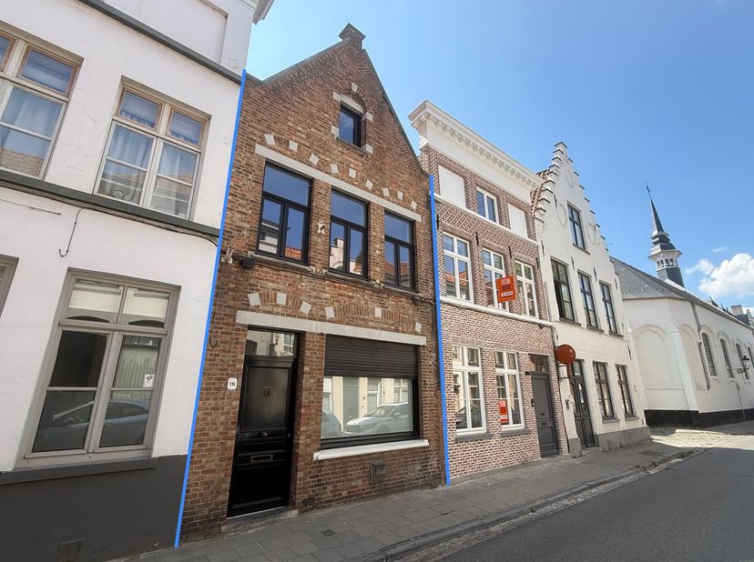 Maison à louer
                    à 8000 Brugge